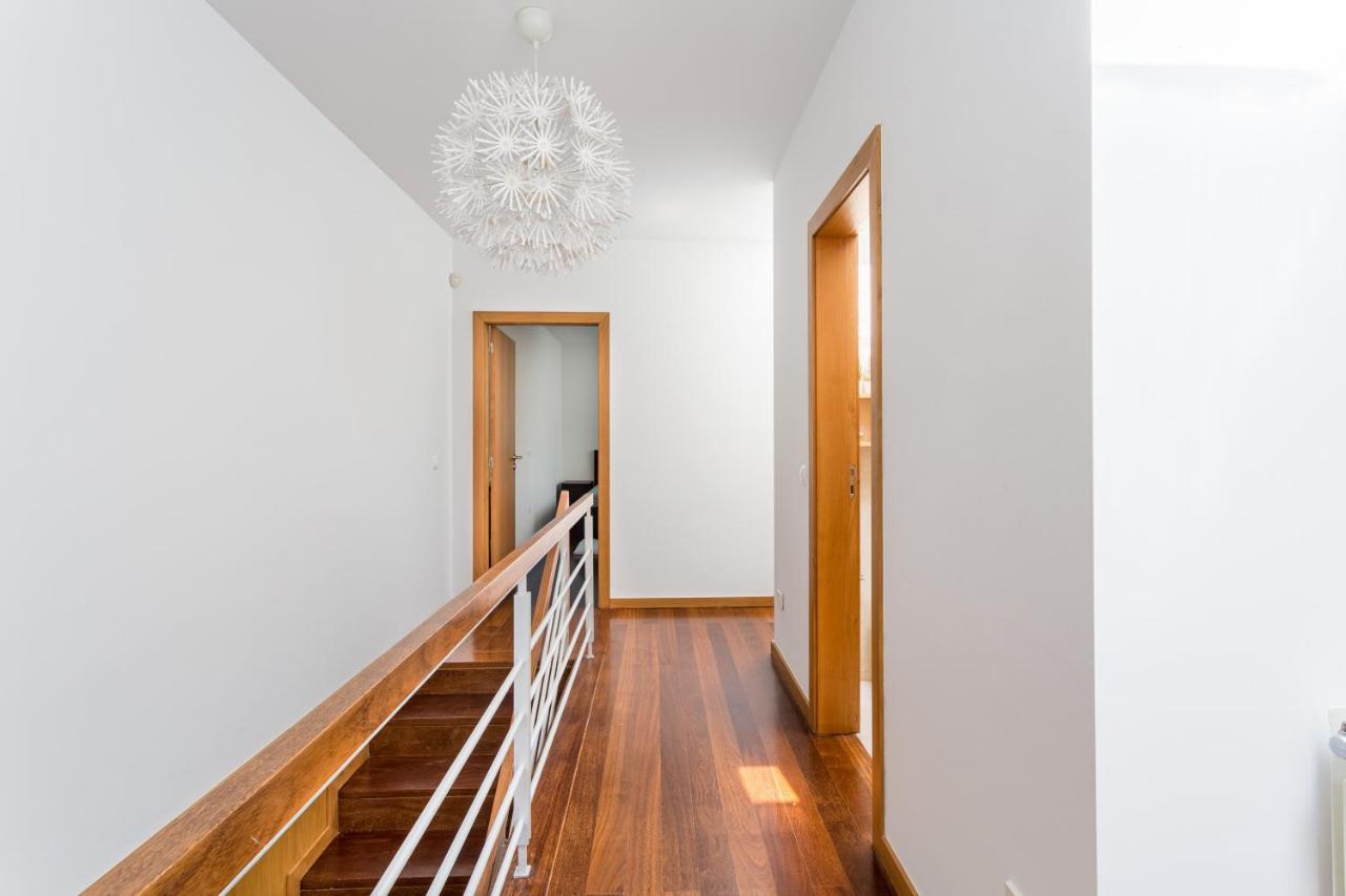شقة Joivy Sleek House Balcony & 2 Terraces In Porto Maía المظهر الخارجي الصورة