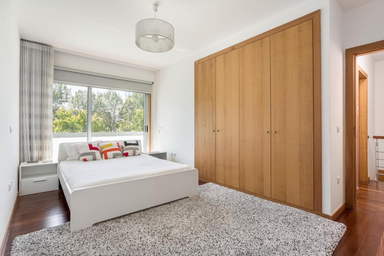 شقة Joivy Sleek House Balcony & 2 Terraces In Porto Maía المظهر الخارجي الصورة